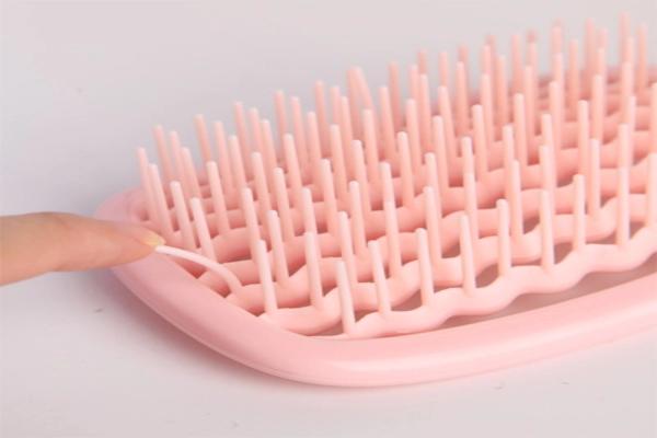 Guide to Using a Vent Hair Brush: Enhance Your Hair Care Routine