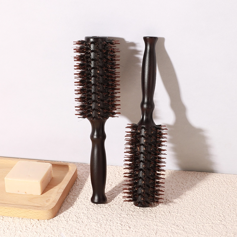 hair-dye-brush<!--[