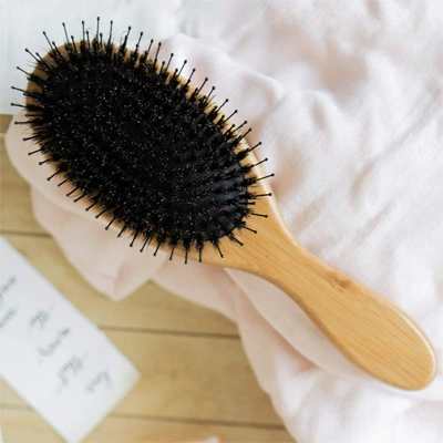 Features of Bamboo/Wooden Handle Detangling Hair Brush