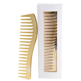 wooden-comb