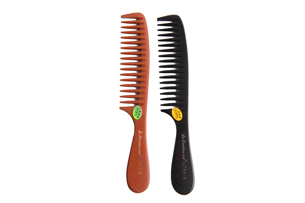 the-modern-revival-of-the-bakelite-comb.jpg