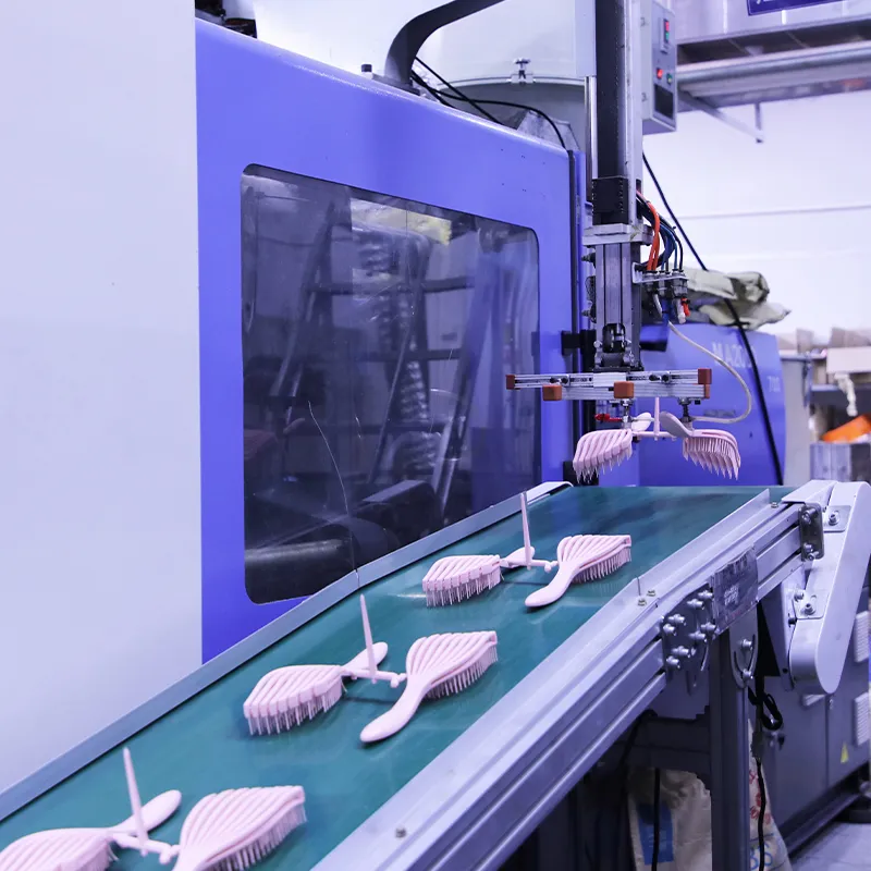 ‌How to Choose the Right Hair Brush for Different Hair Types‌